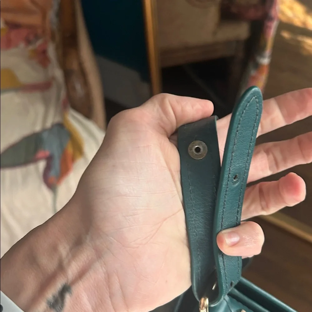 & Other Stories green shoulder bag - Picture 4 of 5